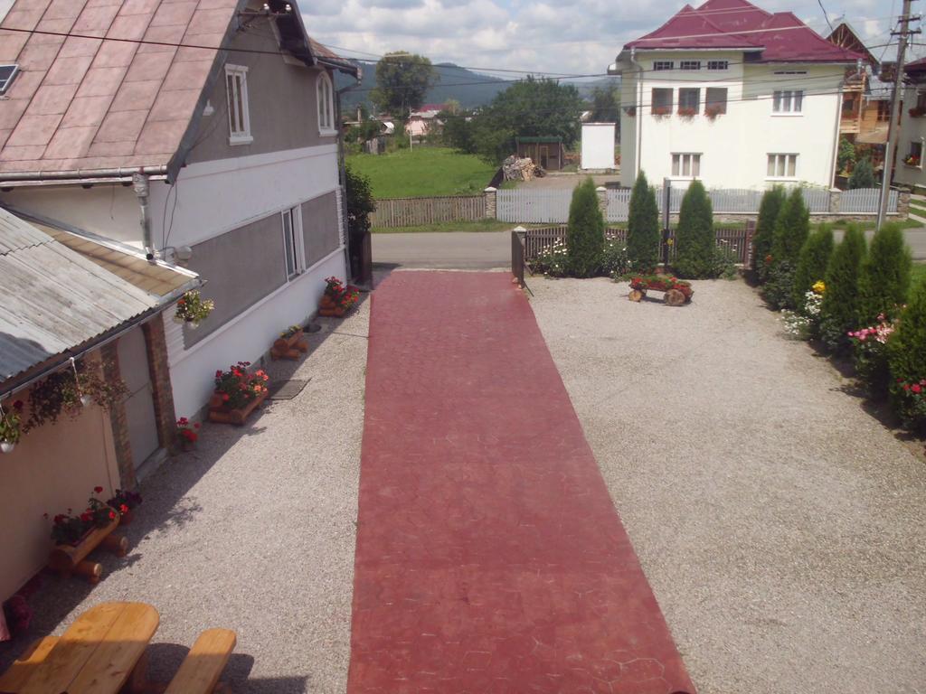 Pensiunea Alexandra Vatra Moldovitei Ngoại thất bức ảnh