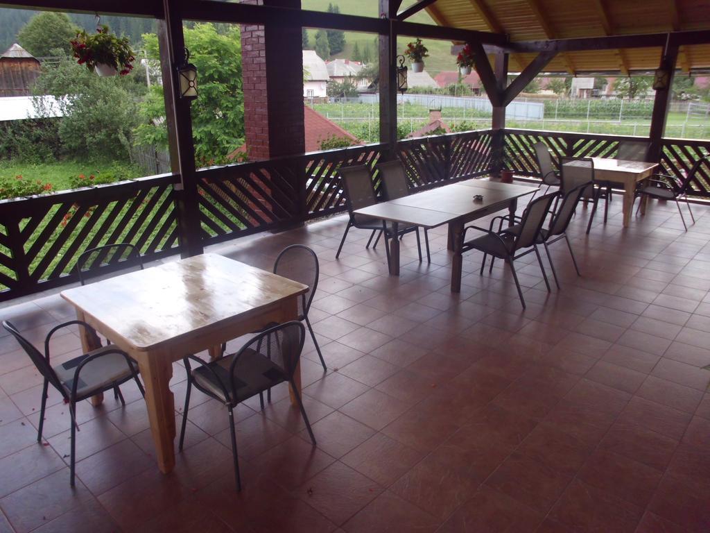 Pensiunea Alexandra Vatra Moldovitei Ngoại thất bức ảnh